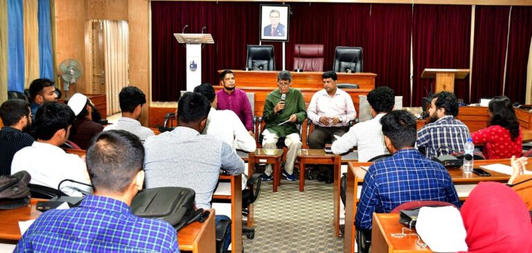 চবি উপাচার্যের সাথে বিশ্ববিদ্যালয় কেন্দ্রিক বিভিন্ন সংগঠনের শিক্ষার্থী নেতৃবৃন্দের সৌজন্য সাক্ষাৎ